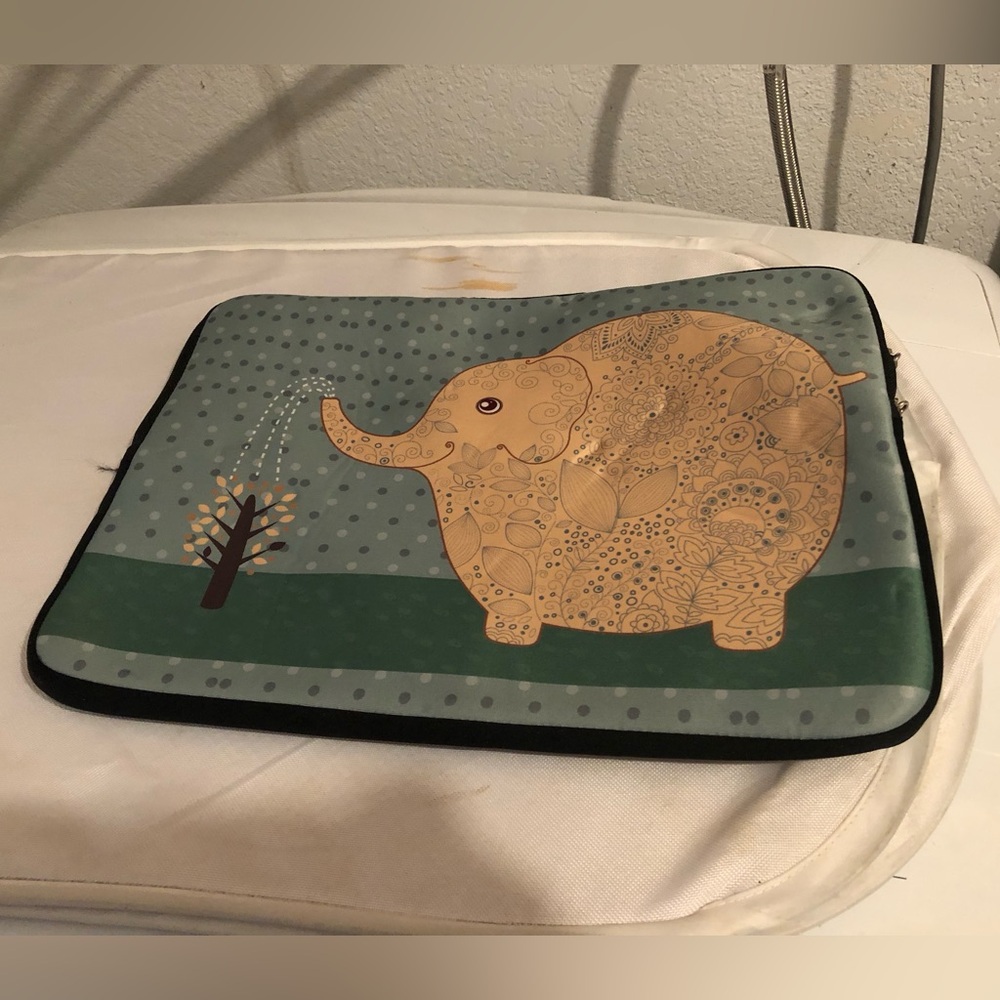 Whimsical Elephant Laptop Pocket/Sleeve- 789 $12 or 🎉